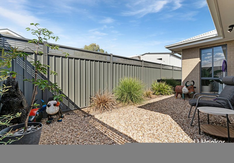 Photo - Unit 2/40 Mckenzie Street, Broadford VIC 3658 - Image 8
