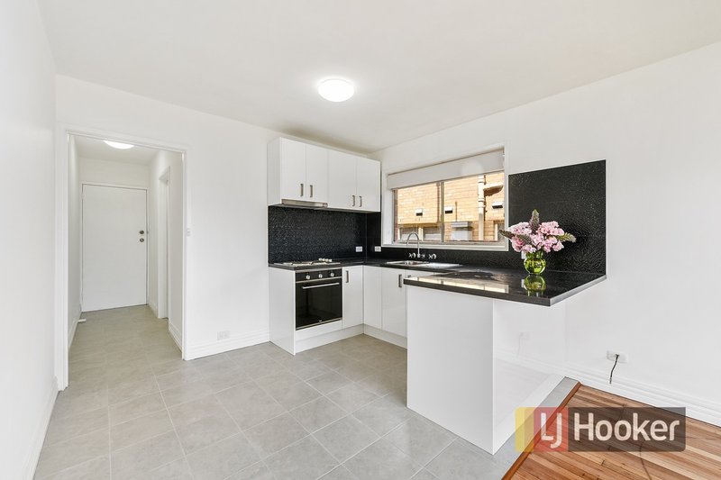 Photo - Unit 2/40 Princes Highway, Dandenong VIC 3175 - Image 2