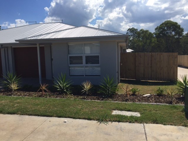 Unit 2/43 Lagoon Road, Burpengary QLD 4505
