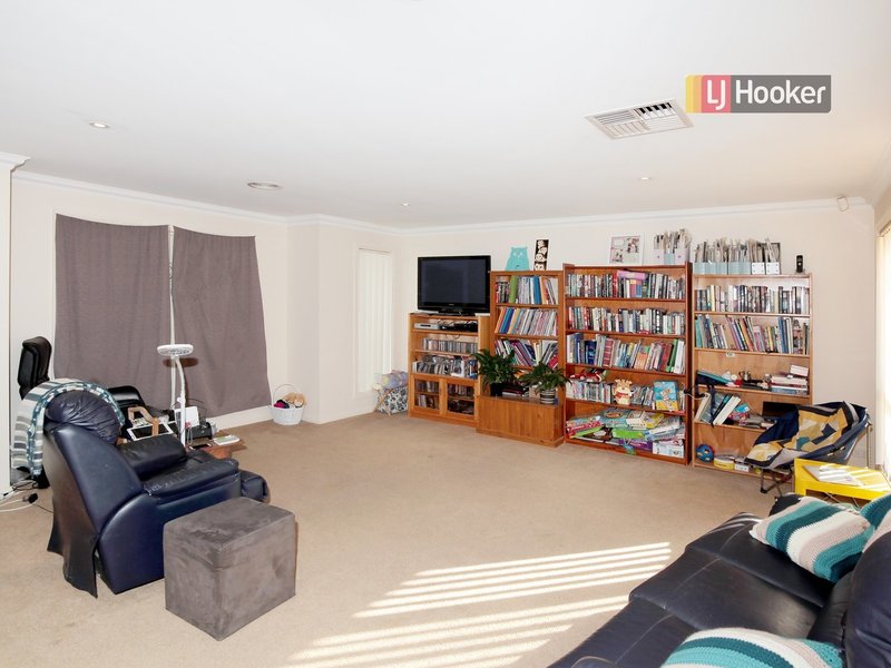 Photo - Unit 2/45 Jack Avenue, Mount Austin NSW 2650 - Image 2