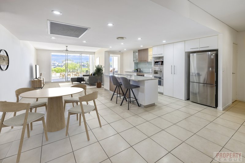 Photo - Unit 24/7 Grand Parade, Kawana Island QLD 4575 - Image 6