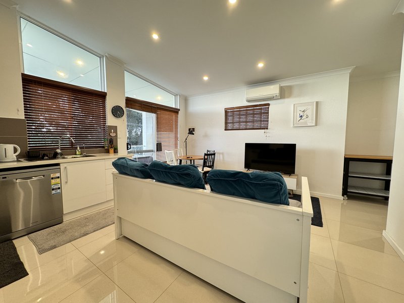 Photo - Unit 2/48 Frederick Street, Belmont WA 6104 - Image 2