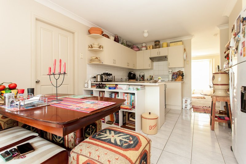 Photo - Unit 2/4a Nelson Street, Cessnock NSW 2325 - Image 3