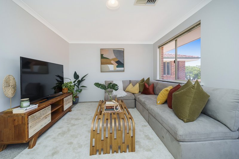 Photo - Unit 2/5 Fraser Street, Rockingham WA 6168 - Image 13