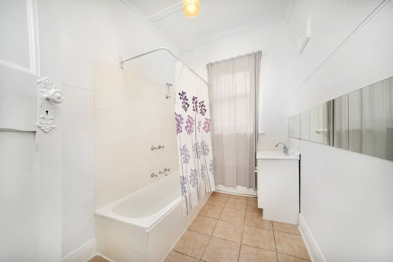 Photo - unit 2/530 Whitehorse Road, Surrey Hills VIC 3127 - Image 3