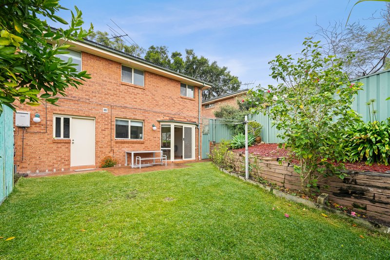 Photo - Unit 2/6-8 Carrington Street, Wahroonga NSW 2076 - Image 9