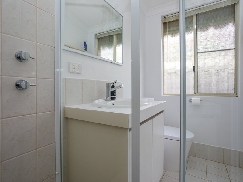 Photo - Unit 2/6 Heron Place, Maddington WA 6109 - Image 12