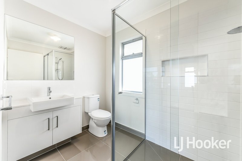 Photo - Unit 2/6. Robert Street, Dandenong VIC 3175 - Image 7