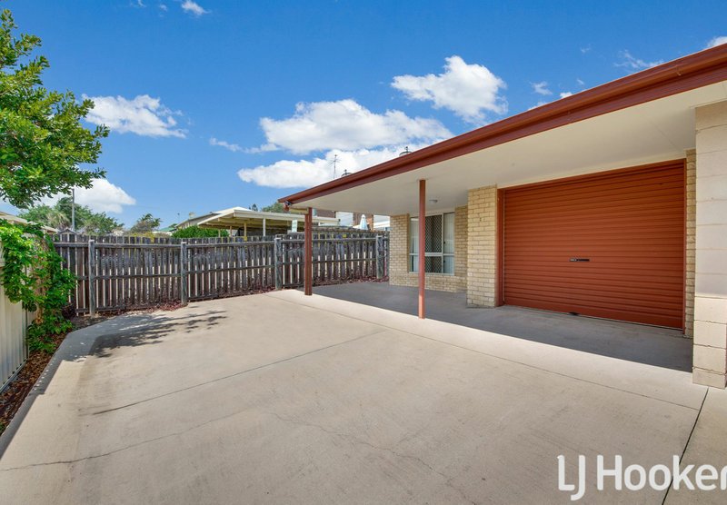 Photo - Unit 2/69 Off Lane, South Gladstone QLD 4680 - Image 2