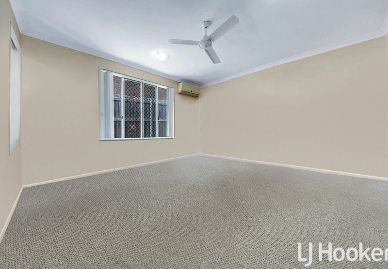 Photo - Unit 2/69 Off Lane, South Gladstone QLD 4680 - Image 5