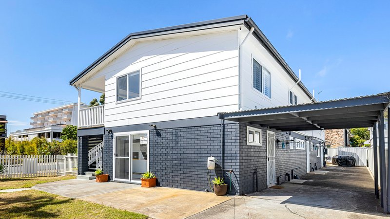 Photo - Unit 2/7 Messines Street, Shoal Bay NSW 2315 - Image 3