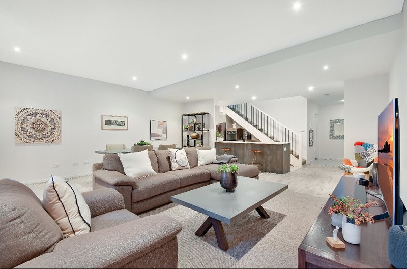 Photo - Unit 27/31-35 Chamberlain Street, Campbelltown NSW 2560 - Image 2