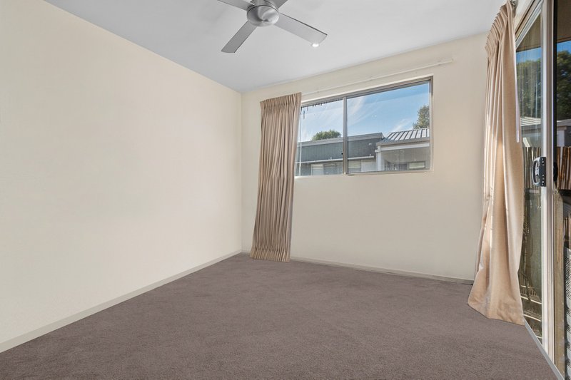 Photo - Unit 2/8 Palmerston Lane, Fitzgibbon QLD 4018 - Image 4