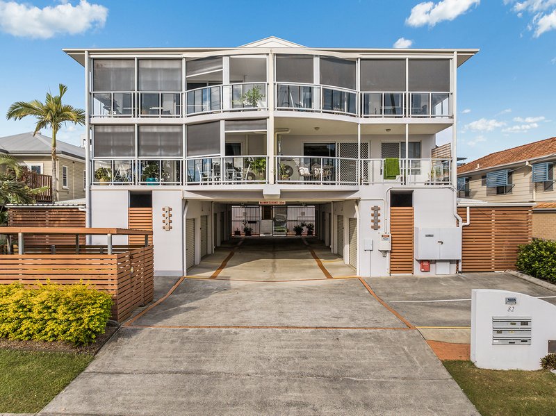 Unit 2/82 Oxley Ave , Woody Point QLD 4019