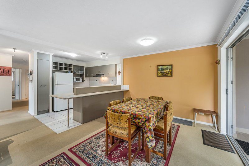 Photo - Unit 2/82 Oxley Ave , Woody Point QLD 4019 - Image 6