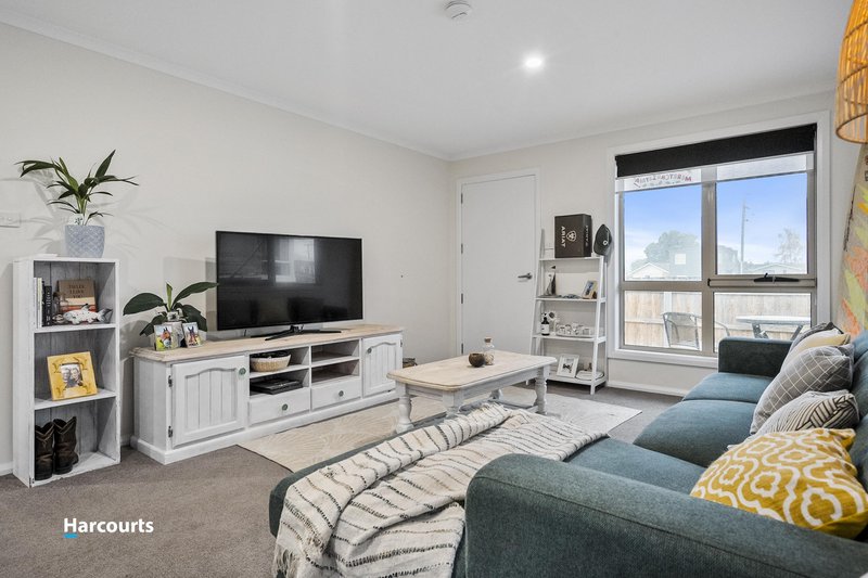 Photo - Unit 2/88 Main Street, Huonville TAS 7109 - Image 4