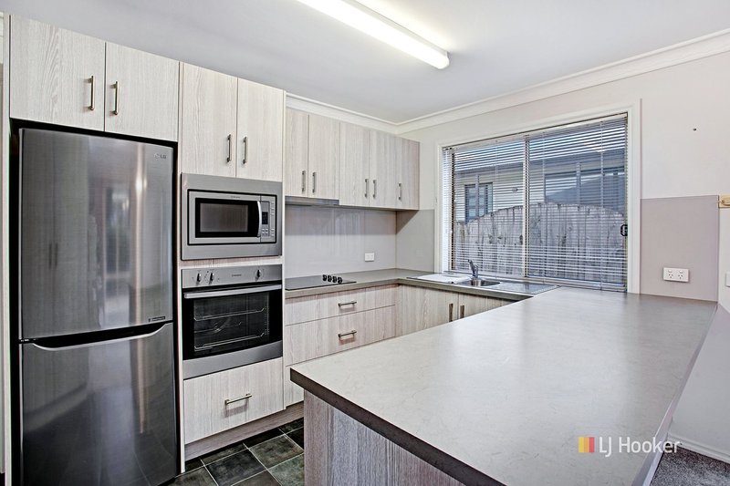 Photo - Unit 2/9 Port Road, Wynyard TAS 7325 - Image 2