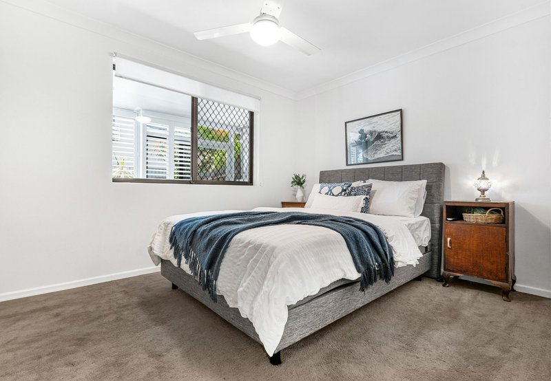 Photo - Unit 2/93 Anzac Road, Carina Heights QLD 4152 - Image 4