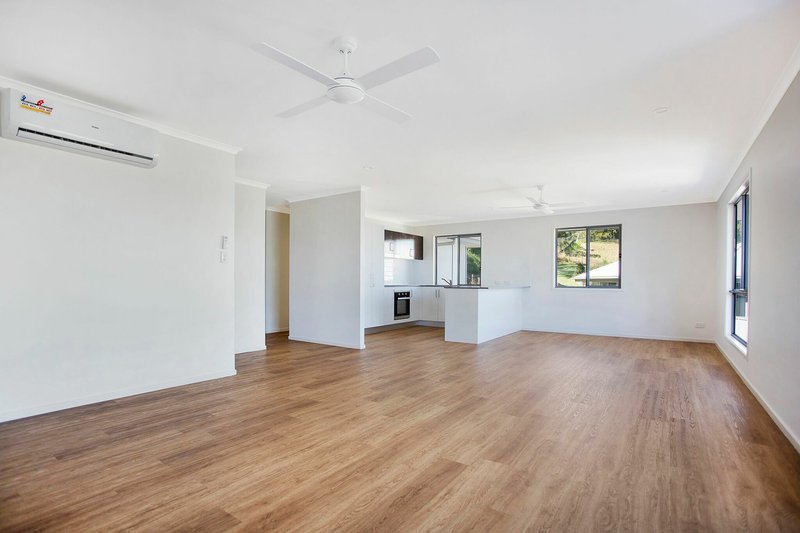 Photo - Unit 2/93 Plantation Rise Drive, Woombye QLD 4559 - Image 1