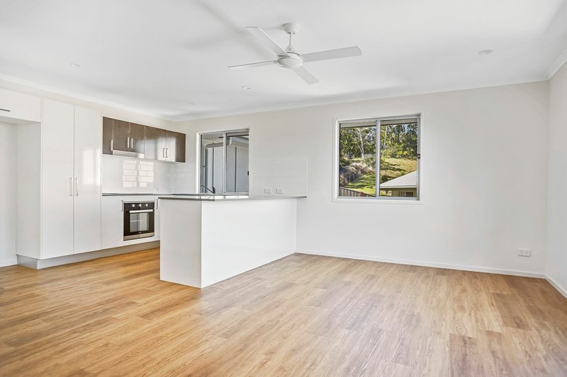 Photo - Unit 2/93 Plantation Rise Drive, Woombye QLD 4559 - Image 2