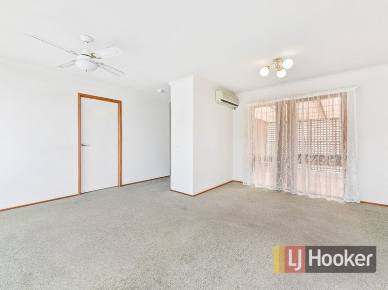 Photo - Unit 29/4-42 Coral Drive, Hampton Park VIC 3976 - Image 4