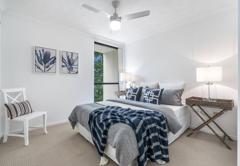 Photo - Unit 2/960 Wynnum Road, Cannon Hill QLD 4170 - Image 7