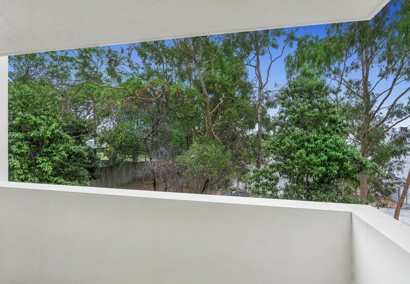 Photo - Unit 2/960 Wynnum Road, Cannon Hill QLD 4170 - Image 11