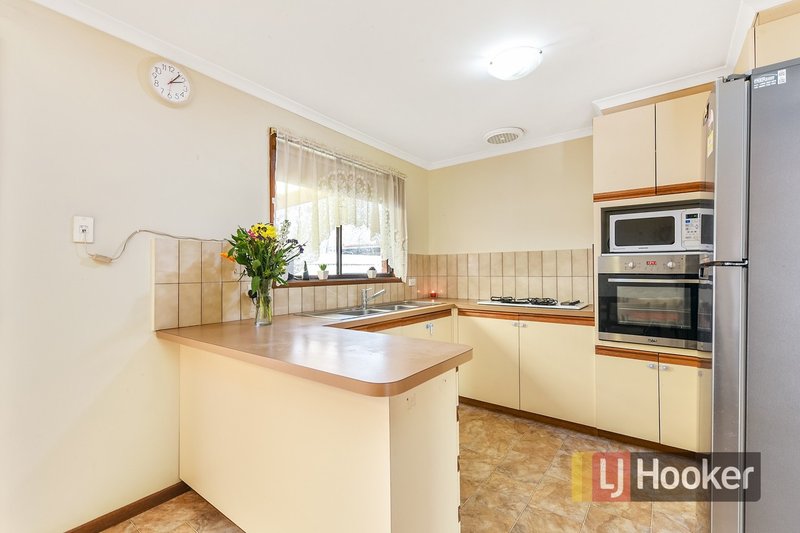 Photo - Unit 2/99-103 Cairns Road, Hampton Park VIC 3976 - Image 2