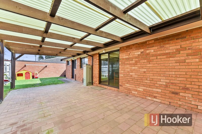 Photo - Unit 2/99-103 Cairns Road, Hampton Park VIC 3976 - Image 9