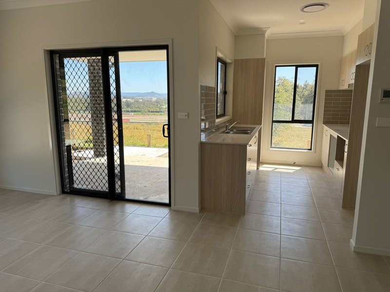 Photo - Unit 2/Lot 522 Loane Circuit, Farley NSW 2320 - Image 6