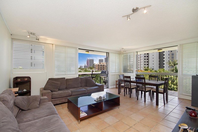 Photo - Unit 31 "Anchorage" 32 Riverview Parade, Surfers Paradise QLD 4217 - Image 3