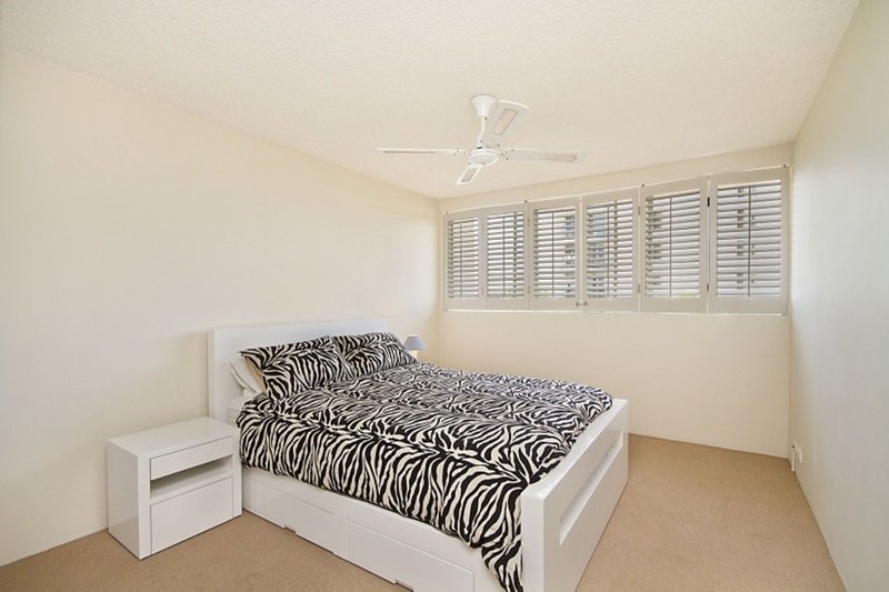 Photo - Unit 31 "Anchorage" 32 Riverview Parade, Surfers Paradise QLD 4217 - Image 5