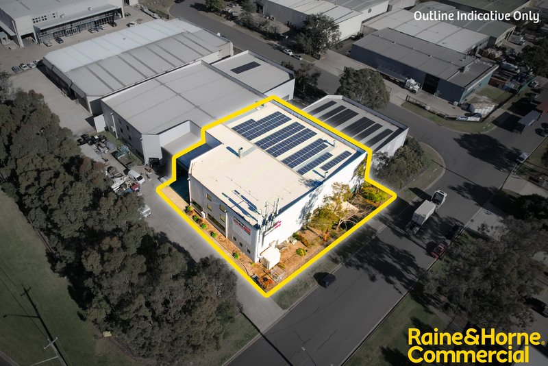 Unit 3/1 Reaghs Farm Road, Minto NSW 2566