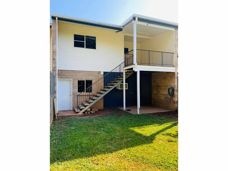 Photo - Unit 3/15 Casuarina Cres , Trunding QLD 4874 - Image 1