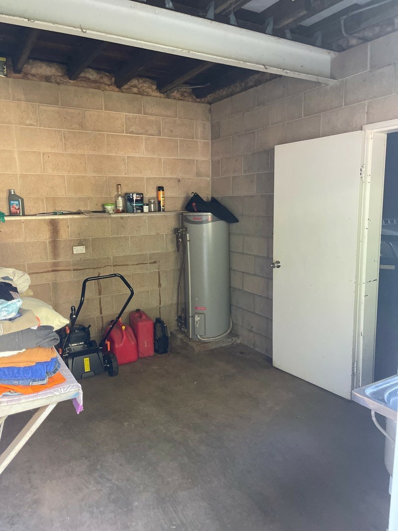 Photo - Unit 3/15 Casuarina Cres , Trunding QLD 4874 - Image 5