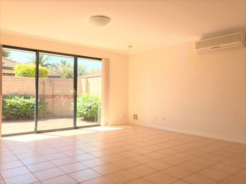 Photo - Unit 3/194 Hamilton Street, Queens Park WA 6107 - Image 2