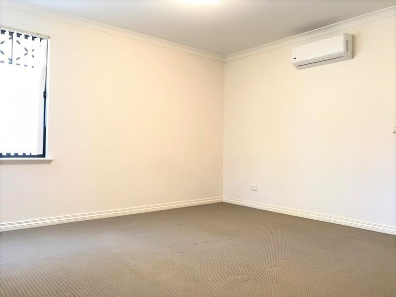 Photo - Unit 3/194 Hamilton Street, Queens Park WA 6107 - Image 5