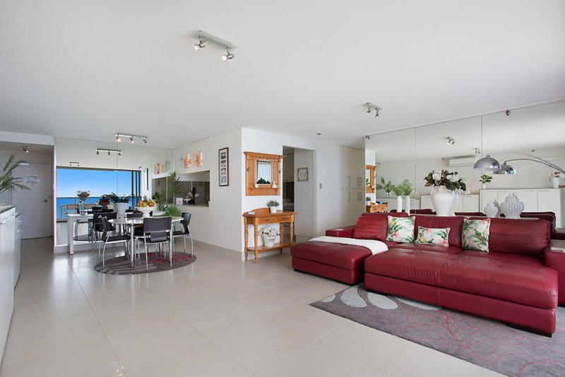 Photo - Unit 31B 'Peninsula' 5 Clifford Street, Surfers Paradise QLD 4217 - Image 4