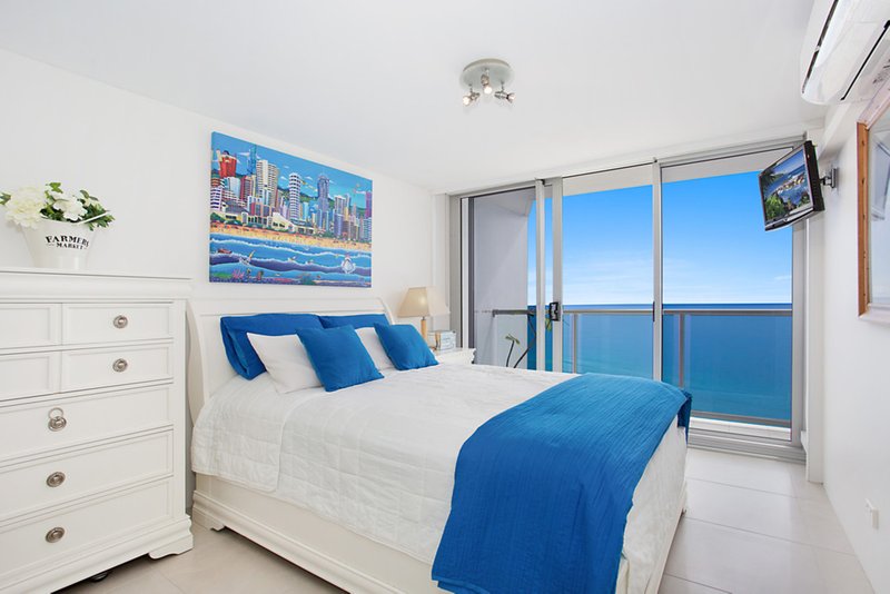 Photo - Unit 31B 'Peninsula' 5 Clifford Street, Surfers Paradise QLD 4217 - Image 6