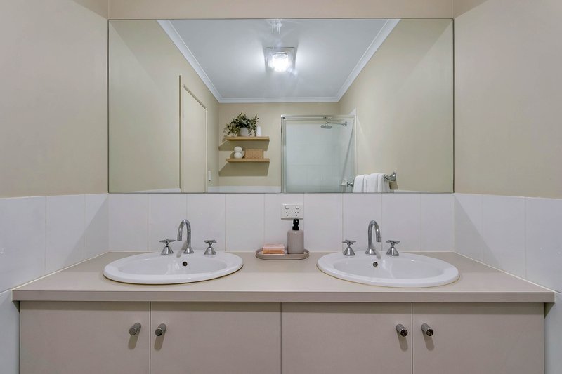 Photo - Unit 3/20 Macmillan Avenue, Mawson Lakes SA 5095 - Image 7