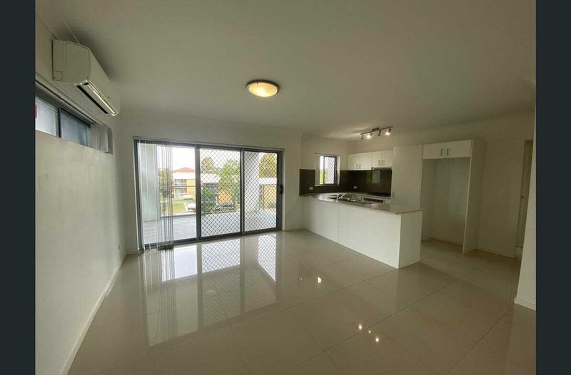 Photo - Unit 3/23 Grasspan Street, Zillmere QLD 4034 - Image 3