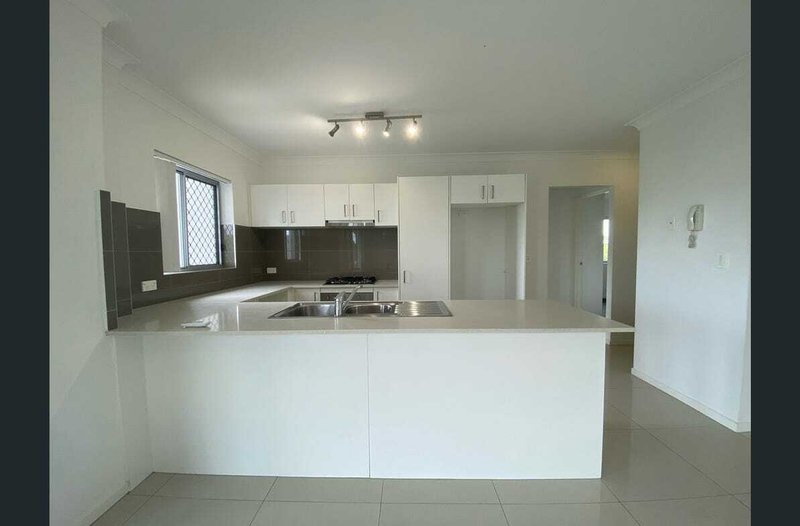 Photo - Unit 3/23 Grasspan Street, Zillmere QLD 4034 - Image 5