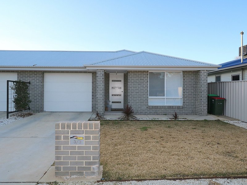 Unit 3/3 Craft Street, Lake Albert NSW 2650