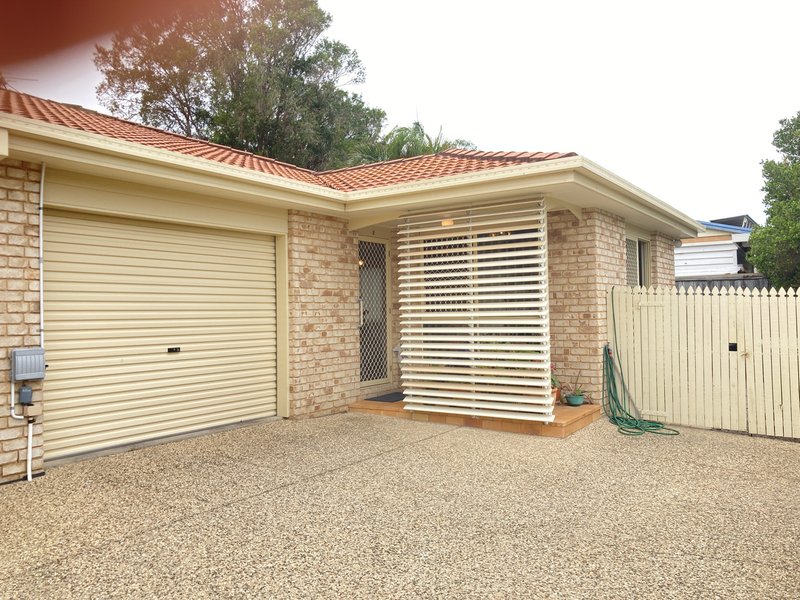 Photo - Unit 3/30 Blakeney St , Woody Point QLD 4019 - Image 11