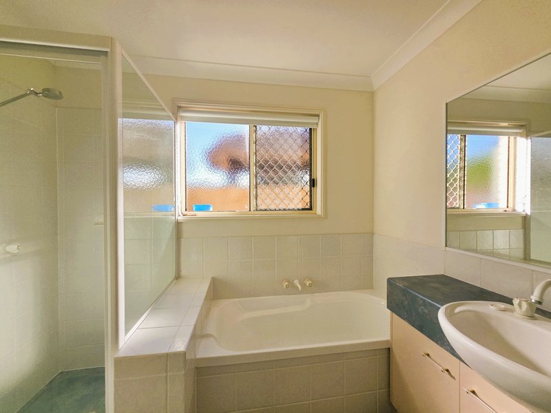 Photo - Unit 3/30 Kangaroo Avenue, Bongaree QLD 4507 - Image 4