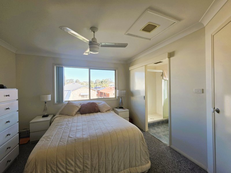 Photo - Unit 3/30 Kangaroo Avenue, Bongaree QLD 4507 - Image 5