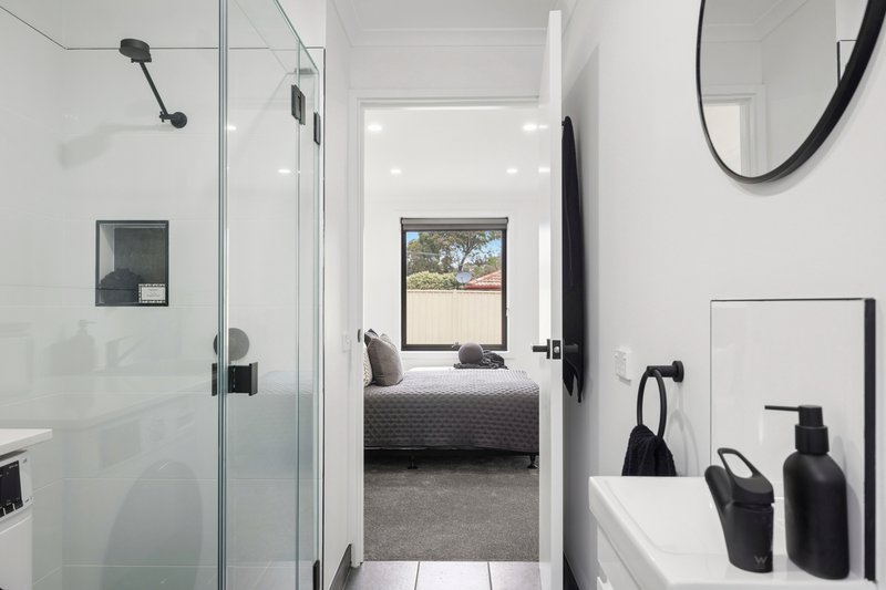 Photo - Unit 3/31 Worcester Road, Gisborne VIC 3437 - Image 6