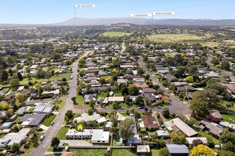 Photo - Unit 3/31 Worcester Road, Gisborne VIC 3437 - Image 10