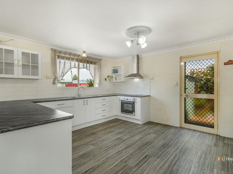 Photo - Unit 3/4 Chablis Court, Latrobe TAS 7307 - Image 3