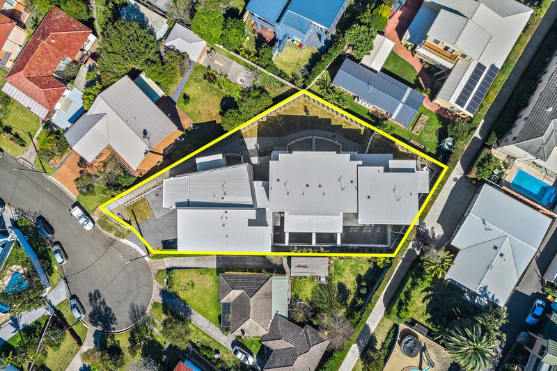 Photo - Unit 3/4 Gardeners Crescent, Shellharbour NSW 2529 - Image 10